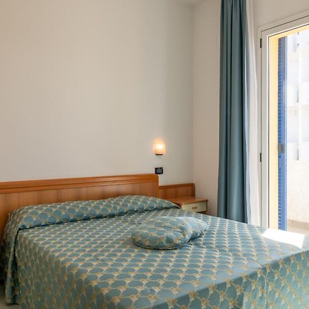 Hotel Thea Bellaria-Igea Marina Esterno foto