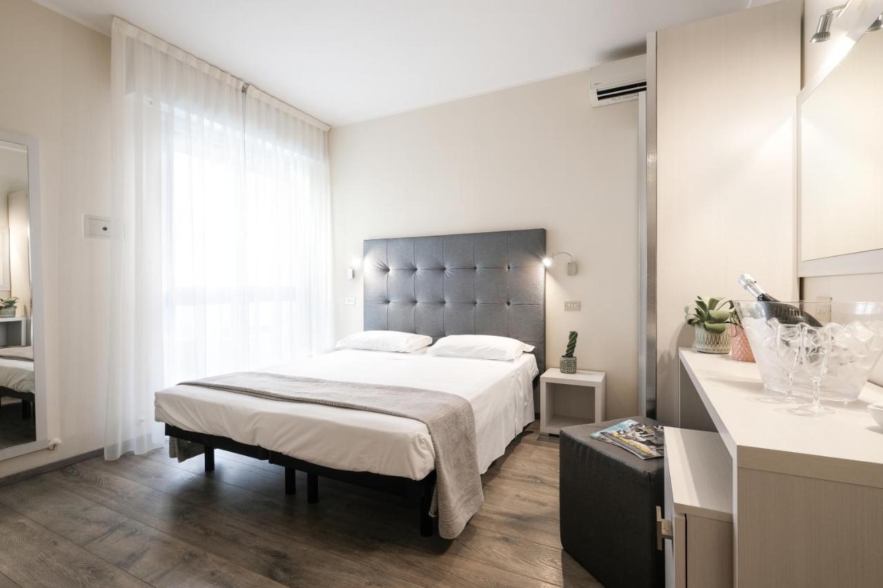 Hotel Thea Bellaria-Igea Marina Esterno foto