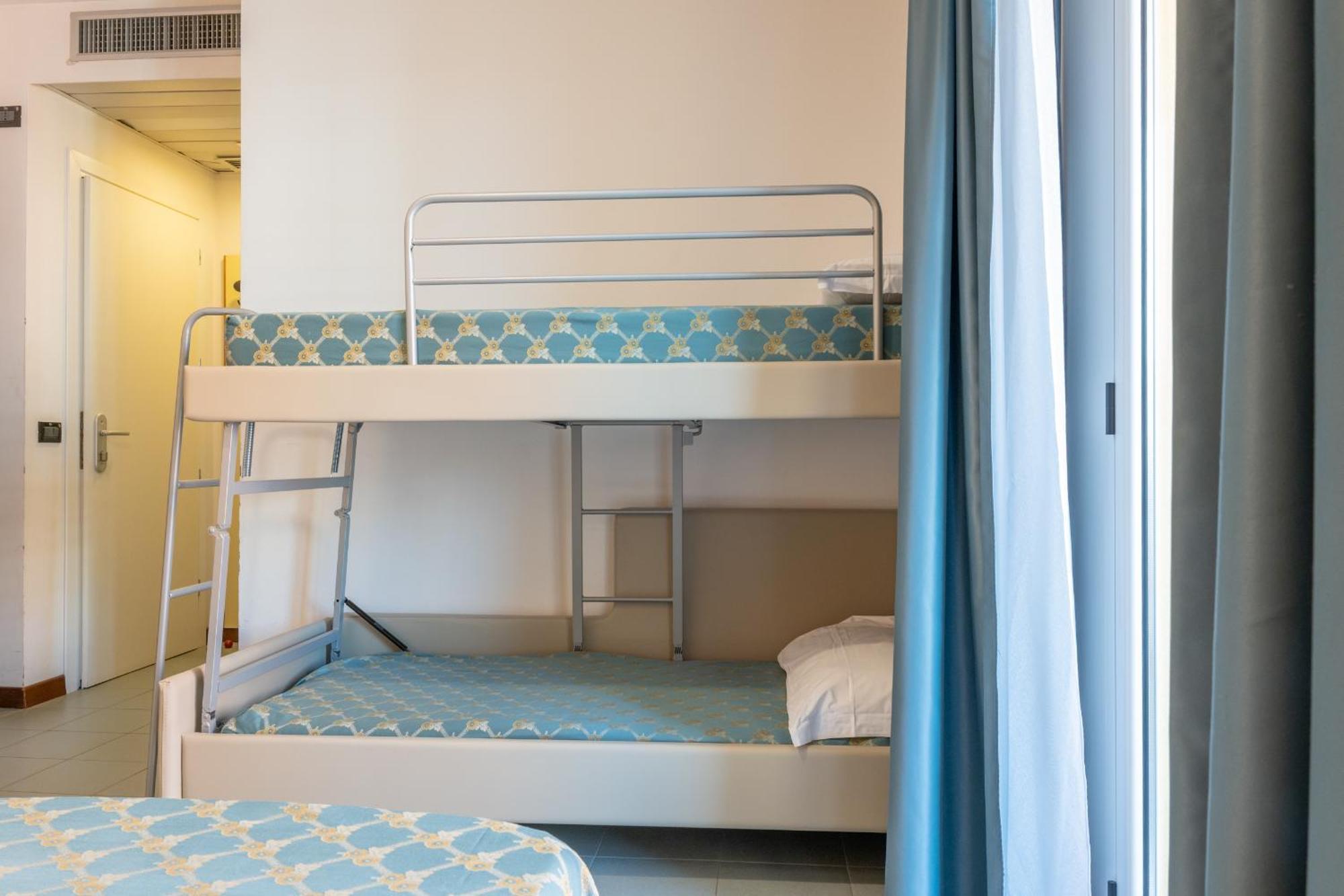 Hotel Thea Bellaria-Igea Marina Esterno foto