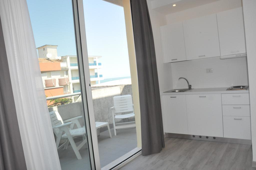 Hotel Thea Bellaria-Igea Marina Esterno foto